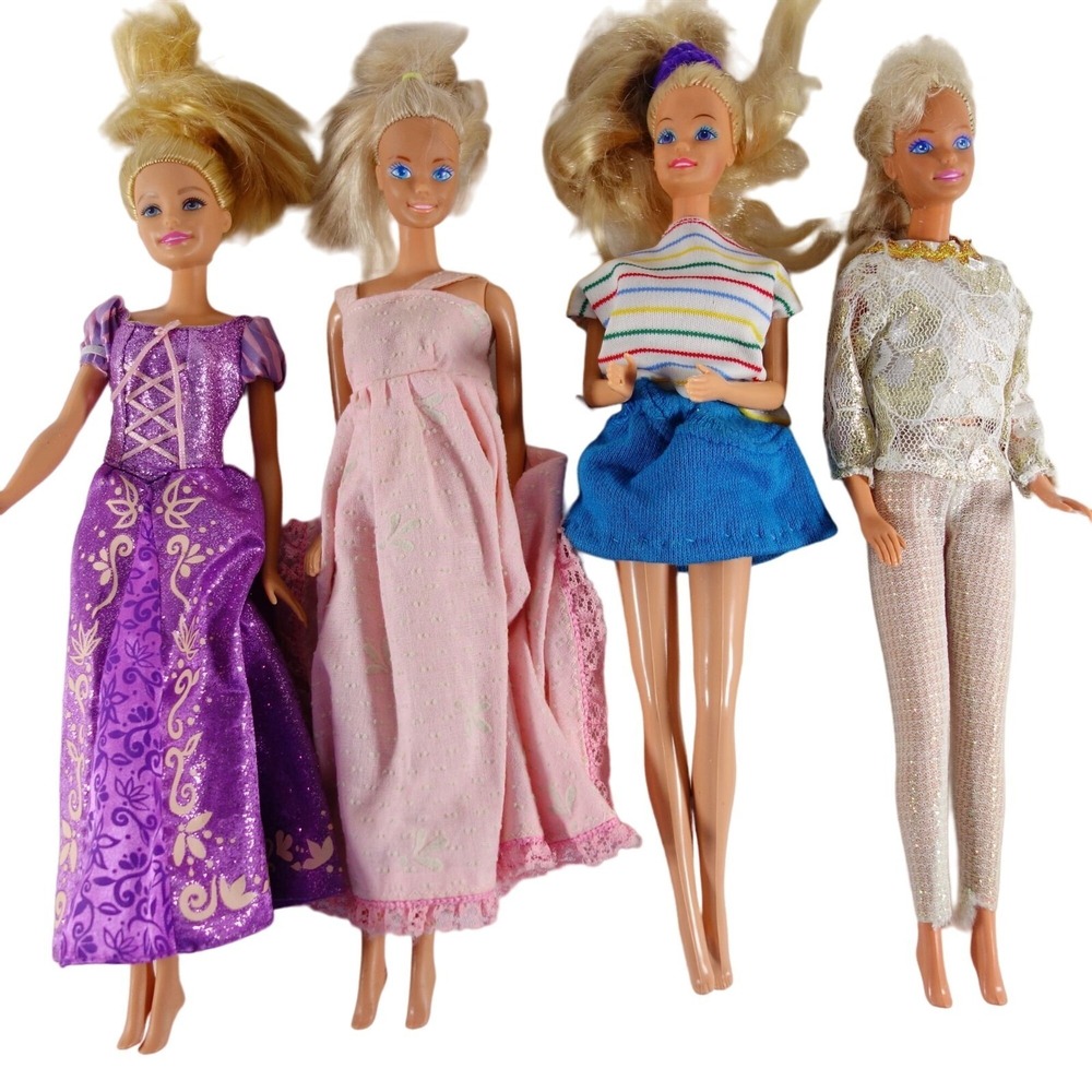 Mattel Barbie Dolls Assorted Lot of 4 Dolls Various Years‎ Hairstyles Outfits